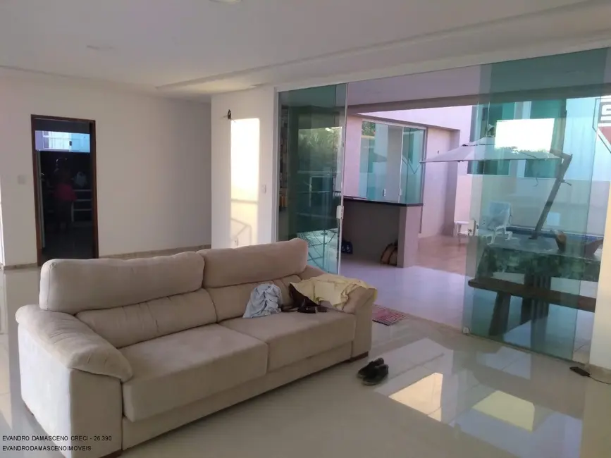 Foto 3 de Casa de Condomínio com 3 quartos para alugar, 280m2 em Camacari - BA