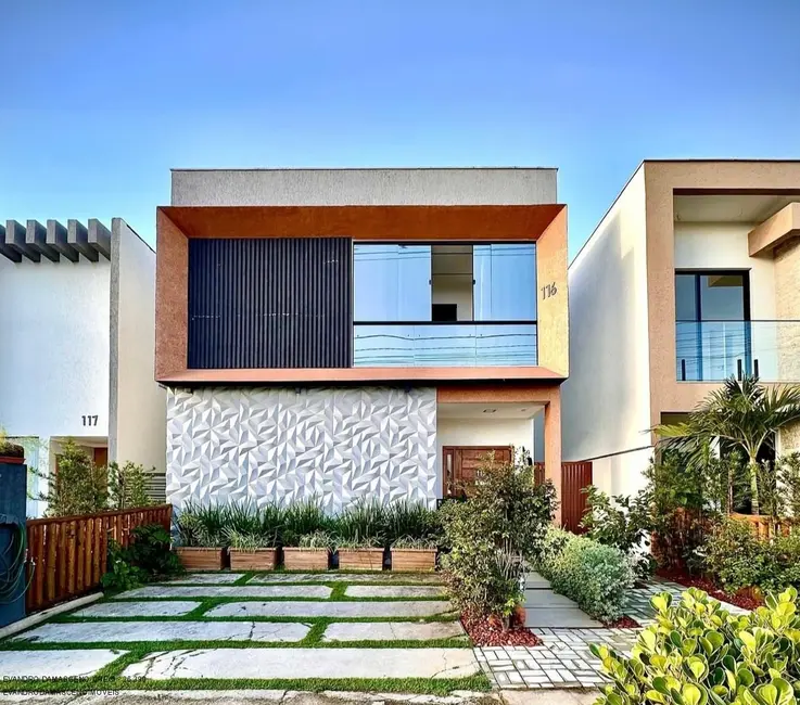 Casa de Condomínio com 4 quartos à venda, 150m2 em Camacari - BA - imagem 1 Foto 1 de Casa de Condomínio com 4 quartos à venda, 150m2 em Camacari - BA