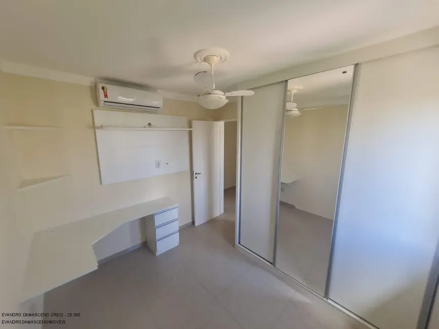 Apartamento com 3 quartos para alugar, 71m2 em Buraquinho, Lauro De Freitas - BA - imagem 5 Foto 5 de Apartamento com 3 quartos para alugar, 71m2 em Buraquinho, Lauro De Freitas - BA