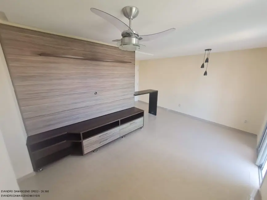 Apartamento com 3 quartos para alugar, 71m2 em Buraquinho, Lauro De Freitas - BA - imagem 8 Foto 8 de Apartamento com 3 quartos para alugar, 71m2 em Buraquinho, Lauro De Freitas - BA