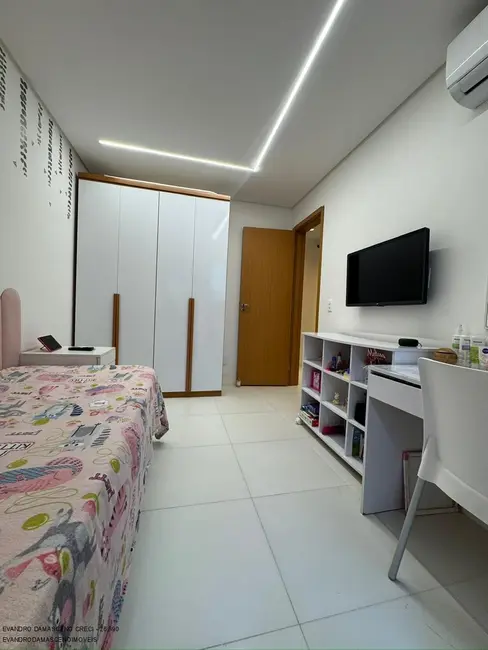 Casa com 3 quartos à venda, 111m2 em Buraquinho, Lauro De Freitas - BA - imagem 3 Foto 3 de Casa com 3 quartos à venda, 111m2 em Buraquinho, Lauro De Freitas - BA