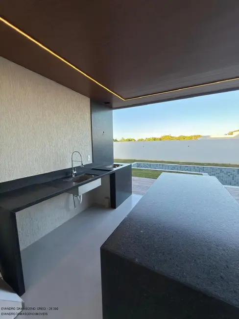 Foto 6 de Casa de Condomínio com 4 quartos à venda, 312m2 em Camacari - BA