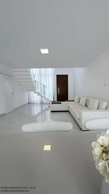 Casa de Condomínio com 4 quartos à venda, 151m2 em Buraquinho, Lauro De Freitas - BA - imagem 3 Foto 3 de Casa de Condomínio com 4 quartos à venda, 151m2 em Buraquinho, Lauro De Freitas - BA