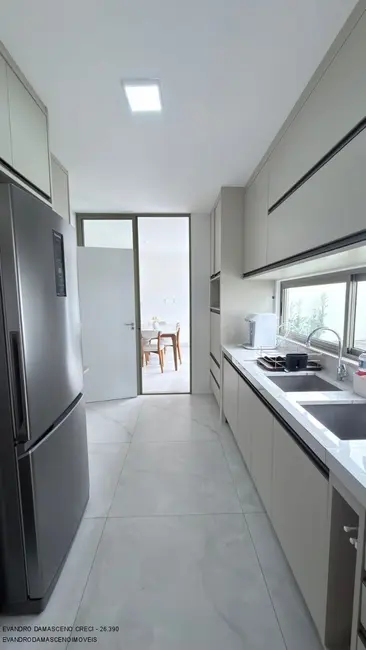 Casa de Condomínio com 4 quartos à venda, 151m2 em Buraquinho, Lauro De Freitas - BA - imagem 5 Foto 5 de Casa de Condomínio com 4 quartos à venda, 151m2 em Buraquinho, Lauro De Freitas - BA