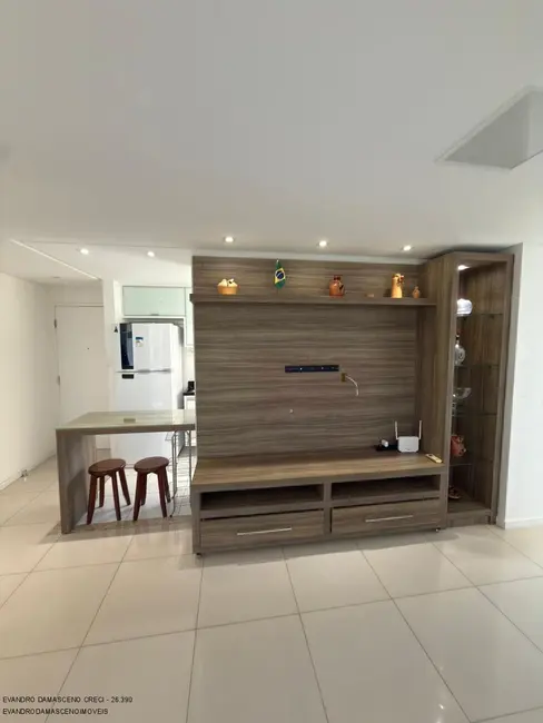 Foto 9 de Apartamento com 2 quartos para alugar, 62m2 em Buraquinho, Lauro De Freitas - BA