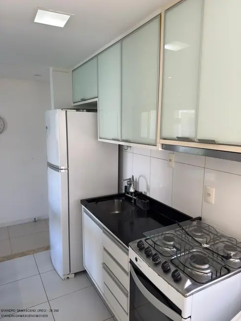 Foto 5 de Apartamento com 2 quartos para alugar, 62m2 em Buraquinho, Lauro De Freitas - BA