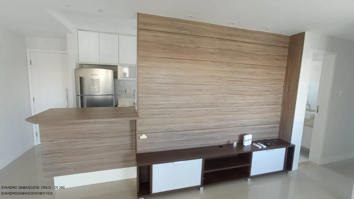 Foto 2 de Apartamento com 3 quartos para alugar, 71m2 em Buraquinho, Lauro De Freitas - BA