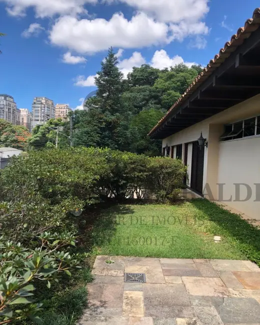 Foto 4 de Casa com 6 quartos à venda e para alugar, 820m2 em Cidade Jardim, São Paulo - SP
