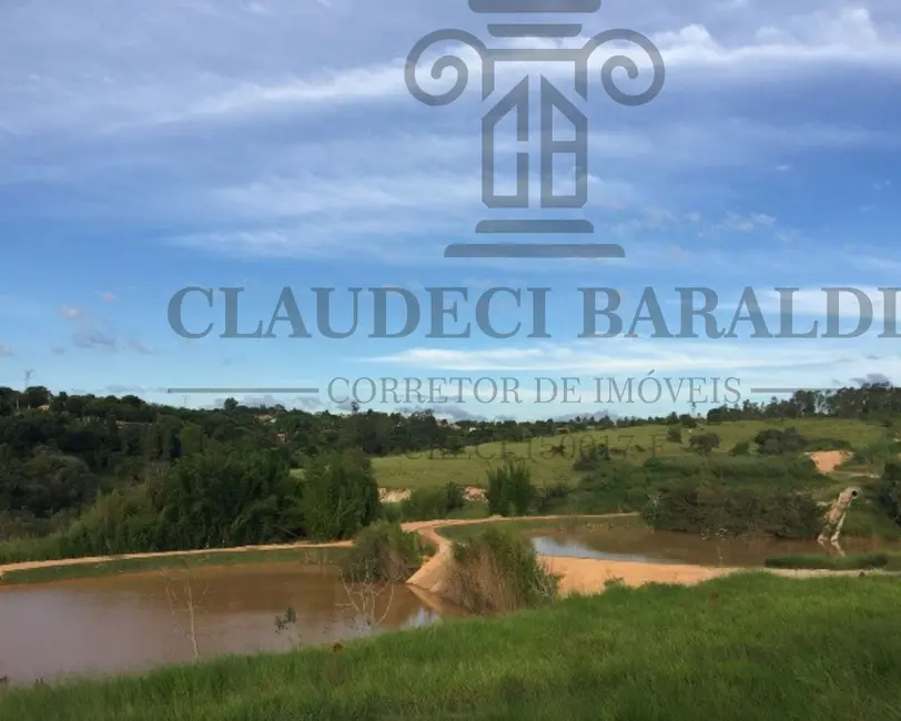 Foto 7 de Terreno / Lote à venda, 250m2 em Salto De Pirapora - SP