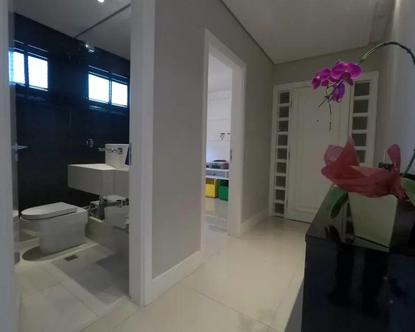 Apartamento com 4 quartos à venda, 240m2 em Vila Augusta, Sorocaba - SP - imagem 8 Foto 8 de Apartamento com 4 quartos à venda, 240m2 em Vila Augusta, Sorocaba - SP