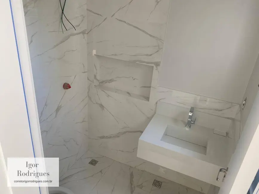 Foto 8 de Casa de Condomínio com 3 quartos à venda, 300m2 em Vila Goulart, Rondonopolis - MT