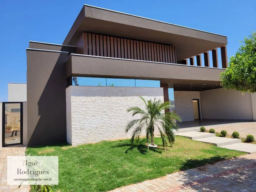 Foto 2 de Casa de Condomínio com 4 quartos à venda, 450m2 em Setor Residencial Granville I, Rondonopolis - MT