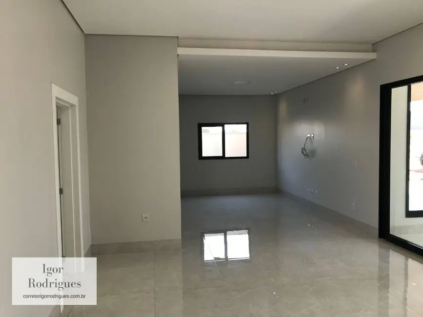 Casa de Condomínio com 4 quartos à venda, 450m2 em Setor Residencial Granville I, Rondonopolis - MT - imagem 4 Foto 4 de Casa de Condomínio com 4 quartos à venda, 450m2 em Setor Residencial Granville I, Rondonopolis - MT