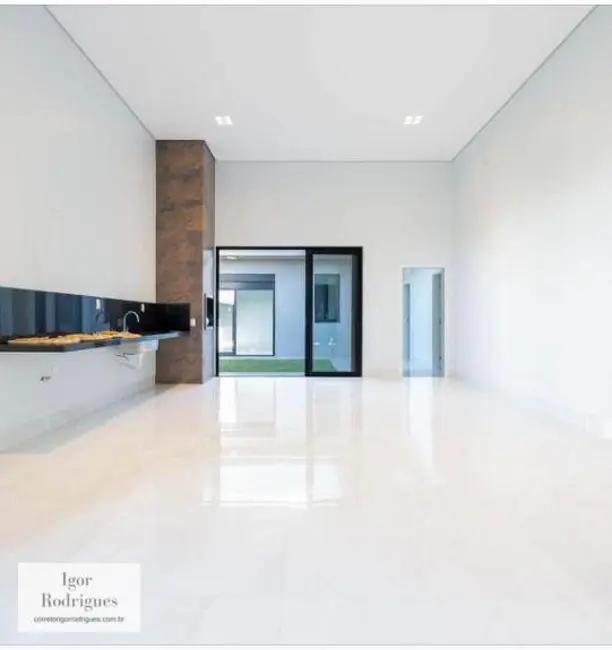 Foto 2 de Casa de Condomínio com 3 quartos à venda, 300m2 em Vila Goulart, Rondonopolis - MT