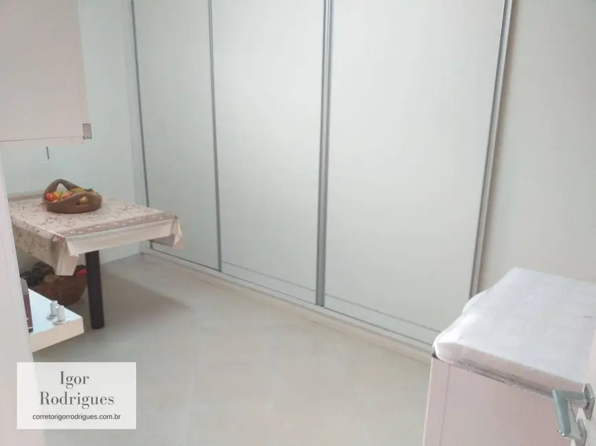 Sobrado com 3 quartos à venda, 463m2 em Parque Sagrada Família, Rondonopolis - MT - imagem 7 Foto 7 de Sobrado com 3 quartos à venda, 463m2 em Parque Sagrada Família, Rondonopolis - MT