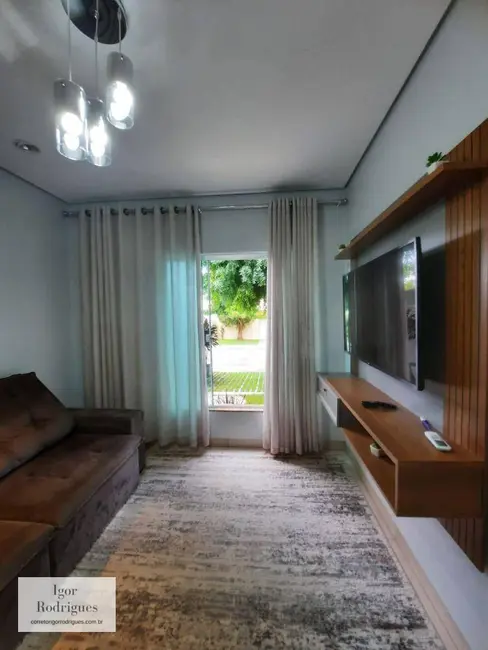 Sobrado com 3 quartos à venda, 171m2 em Vila Adriana, Rondonopolis - MT - imagem 8 Foto 8 de Sobrado com 3 quartos à venda, 171m2 em Vila Adriana, Rondonopolis - MT