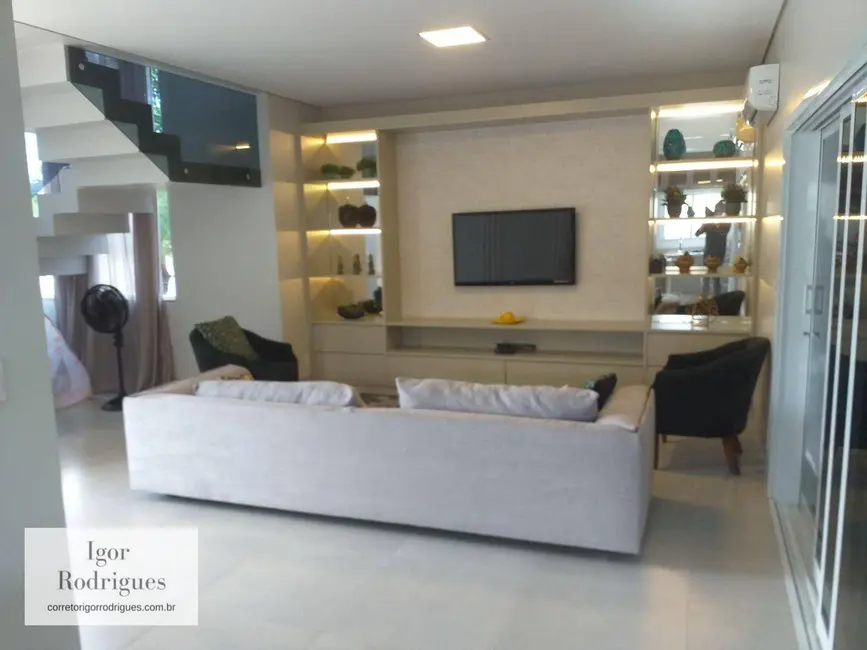 Sobrado com 4 quartos à venda, 570m2 em Vila Goulart, Rondonopolis - MT - imagem 8 Foto 8 de Sobrado com 4 quartos à venda, 570m2 em Vila Goulart, Rondonopolis - MT