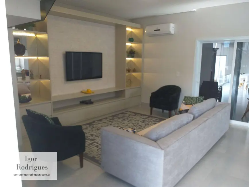 Sobrado com 4 quartos à venda, 570m2 em Vila Goulart, Rondonopolis - MT - imagem 7 Foto 7 de Sobrado com 4 quartos à venda, 570m2 em Vila Goulart, Rondonopolis - MT