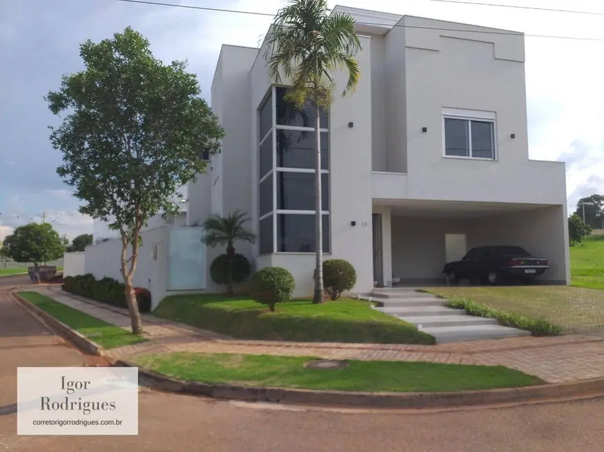 Foto 1 de Sobrado com 4 quartos à venda, 570m2 em Vila Goulart, Rondonopolis - MT