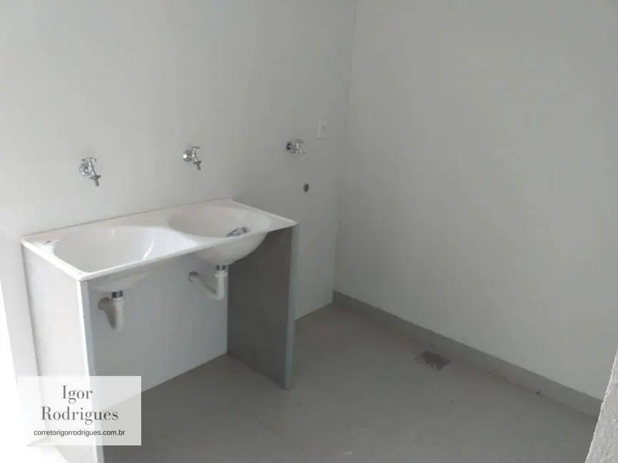 Casa de Condomínio com 3 quartos à venda, 442m2 em Parque Sagrada Família, Rondonopolis - MT - imagem 3 Foto 3 de Casa de Condomínio com 3 quartos à venda, 442m2 em Parque Sagrada Família, Rondonopolis - MT