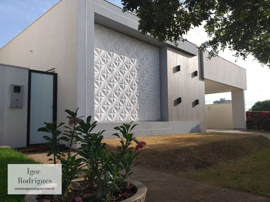 Foto 1 de Casa de Condomínio com 3 quartos à venda, 442m2 em Parque Sagrada Família, Rondonopolis - MT
