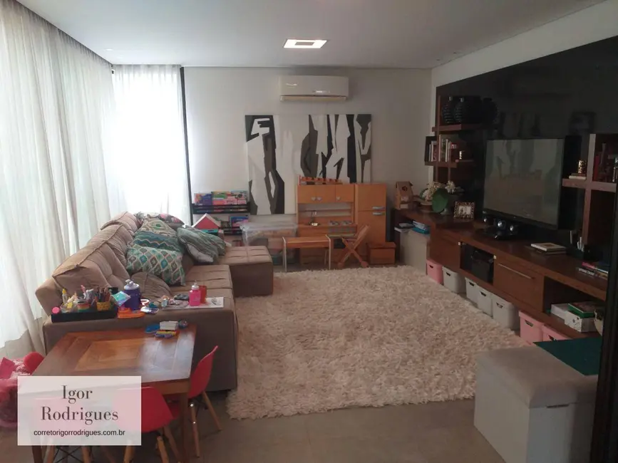 Sobrado com 4 quartos à venda, 600m2 em Vila Goulart, Rondonopolis - MT - imagem 5 Foto 5 de Sobrado com 4 quartos à venda, 600m2 em Vila Goulart, Rondonopolis - MT