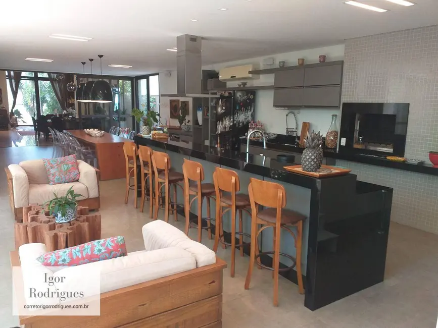 Sobrado com 4 quartos à venda, 600m2 em Vila Goulart, Rondonopolis - MT - imagem 9 Foto 9 de Sobrado com 4 quartos à venda, 600m2 em Vila Goulart, Rondonopolis - MT