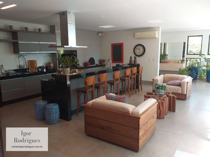 Sobrado com 4 quartos à venda, 600m2 em Vila Goulart, Rondonopolis - MT - imagem 8 Foto 8 de Sobrado com 4 quartos à venda, 600m2 em Vila Goulart, Rondonopolis - MT