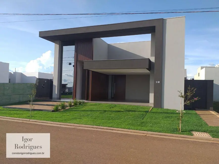 Foto 1 de Casa de Condomínio com 3 quartos à venda, 400m2 em Setor Residencial Granville I, Rondonopolis - MT