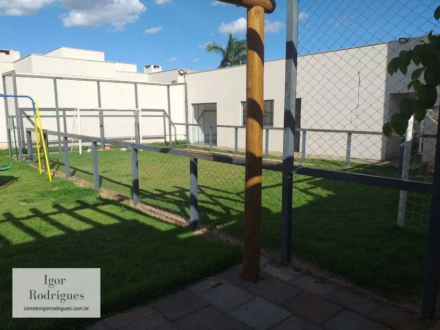 Foto 5 de Casa de Condomínio com 3 quartos à venda, 173m2 em Parque Sagrada Família, Rondonopolis - MT