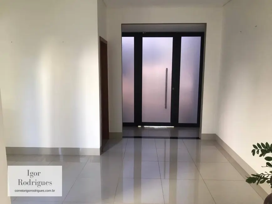 Casa de Condomínio com 3 quartos à venda, 504m2 em Rondonopolis - MT - imagem 4 Foto 4 de Casa de Condomínio com 3 quartos à venda, 504m2 em Rondonopolis - MT