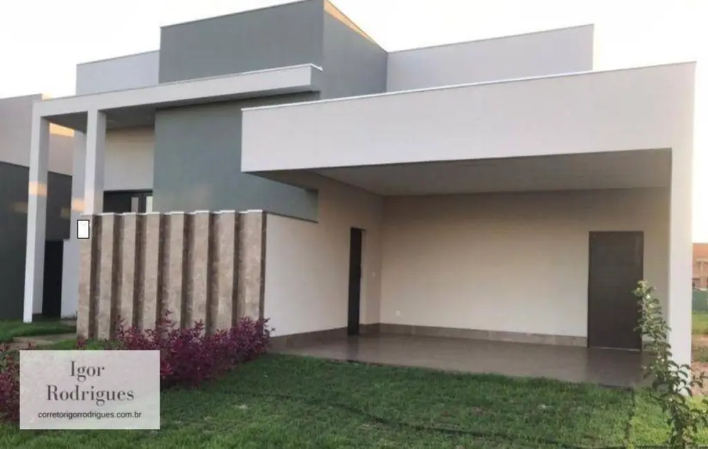 Foto 2 de Casa de Condomínio com 3 quartos à venda, 380m2 em Parque Sagrada Família, Rondonopolis - MT