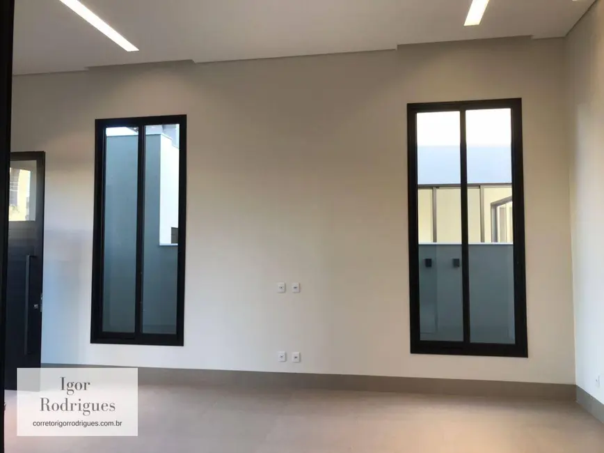 Casa de Condomínio com 3 quartos à venda, 380m2 em Parque Sagrada Família, Rondonopolis - MT - imagem 3 Foto 3 de Casa de Condomínio com 3 quartos à venda, 380m2 em Parque Sagrada Família, Rondonopolis - MT