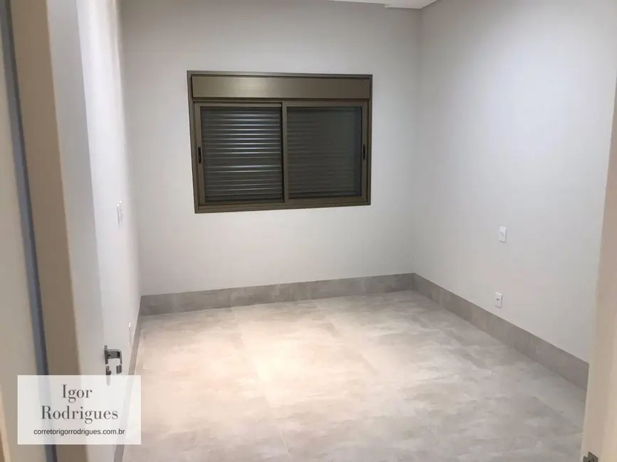 Foto 4 de Casa de Condomínio com 3 quartos à venda, 210m2 em Setor Residencial Granville II, Rondonopolis - MT