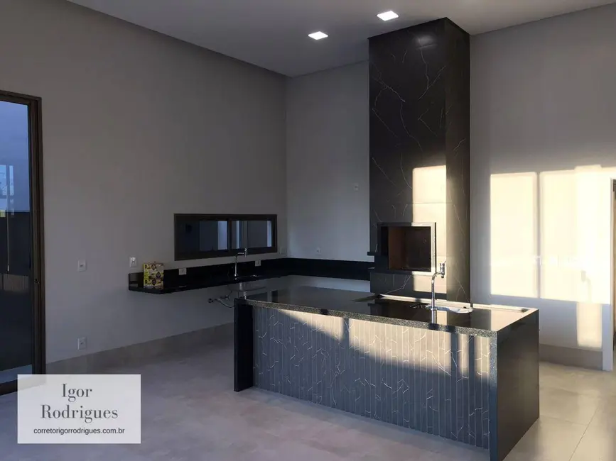 Foto 5 de Casa de Condomínio com 3 quartos à venda, 210m2 em Setor Residencial Granville II, Rondonopolis - MT