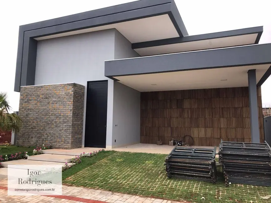 Foto 2 de Casa de Condomínio com 3 quartos à venda, 400m2 em Setor Residencial Granville I, Rondonopolis - MT