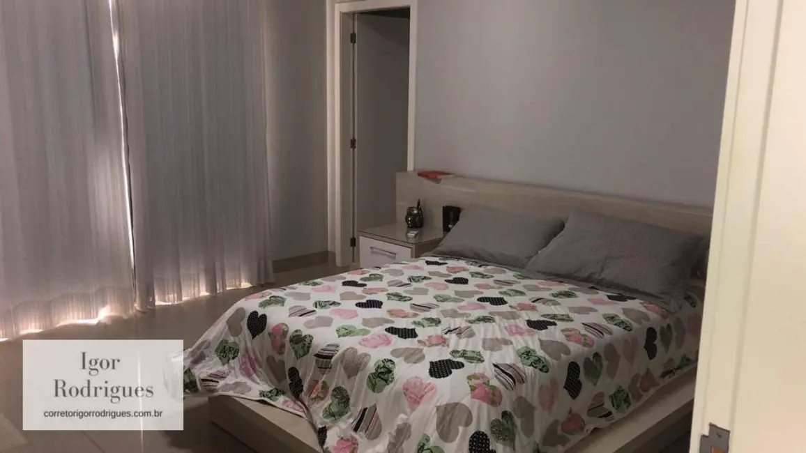 Sobrado com 4 quartos à venda, 600m2 em Vila Goulart, Rondonopolis - MT - imagem 7 Foto 7 de Sobrado com 4 quartos à venda, 600m2 em Vila Goulart, Rondonopolis - MT
