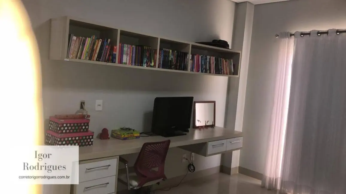 Sobrado com 4 quartos à venda, 600m2 em Vila Goulart, Rondonopolis - MT - imagem 6 Foto 6 de Sobrado com 4 quartos à venda, 600m2 em Vila Goulart, Rondonopolis - MT