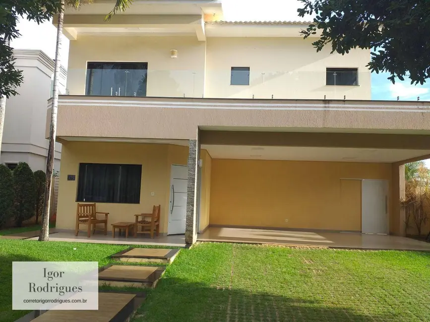 Foto 1 de Sobrado com 3 quartos à venda, 450m2 em Parque Sagrada Família, Rondonopolis - MT