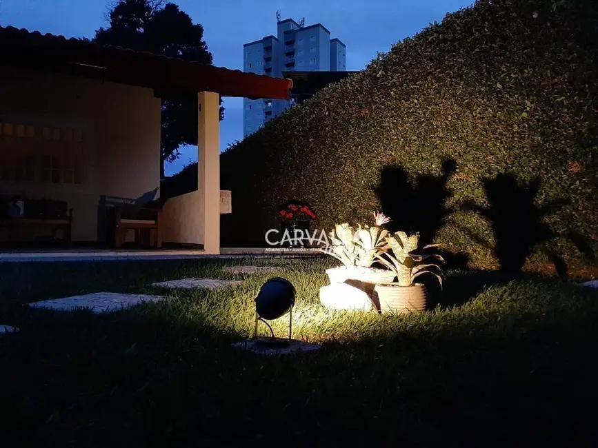 Chácara com 3 quartos à venda, 1585m2 em Sao Jose Dos Campos - SP - imagem 7 Foto 7 de Chácara com 3 quartos à venda, 1585m2 em Sao Jose Dos Campos - SP