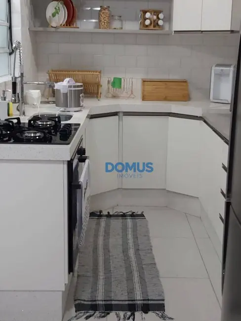 Sobrado com 3 quartos à venda, 194m2 em Sao Jose Dos Campos - SP - imagem 8 Foto 8 de Sobrado com 3 quartos à venda, 194m2 em Sao Jose Dos Campos - SP