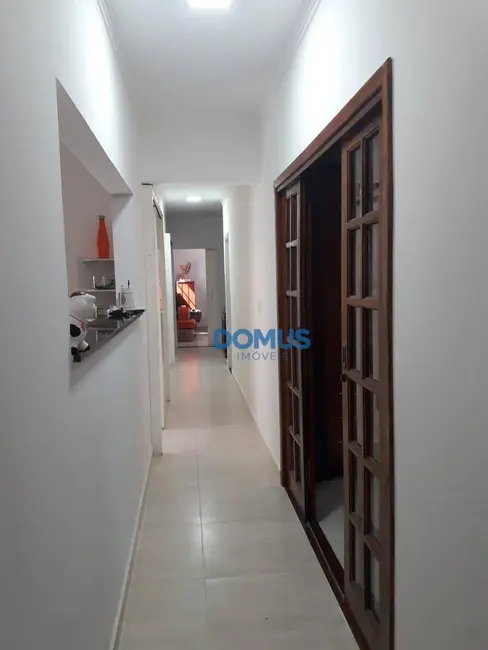 Foto 9 de Casa com 3 quartos à venda, 250m2 em Sao Jose Dos Campos - SP