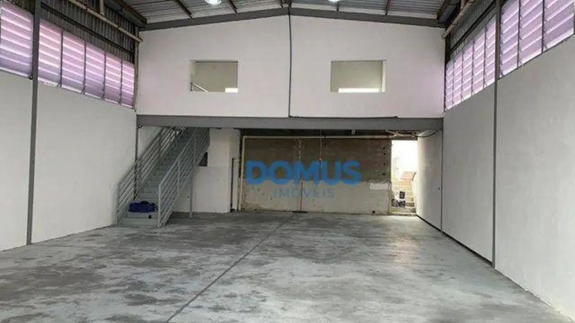 Armazém / Galpão à venda, 300m2 em Sao Jose Dos Campos - SP - imagem 4 Foto 4 de Armazém / Galpão à venda, 300m2 em Sao Jose Dos Campos - SP