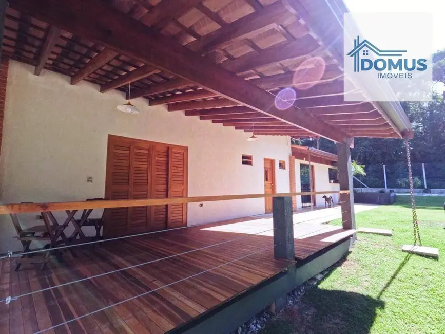 Chácara com 3 quartos à venda, 2730m2 em Ibiuna - SP - imagem 4 Foto 4 de Chácara com 3 quartos à venda, 2730m2 em Ibiuna - SP