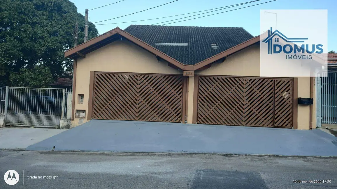 Foto 1 de Casa com 4 quartos à venda, 300m2 em Sao Jose Dos Campos - SP