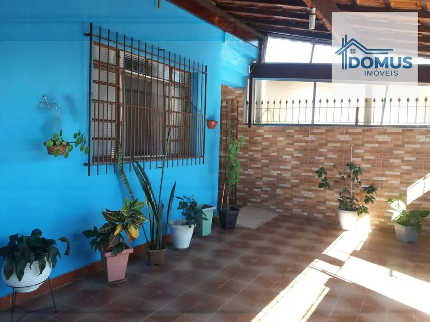 Foto 1 de Casa com 3 quartos à venda, 400m2 em Sao Jose Dos Campos - SP