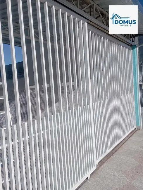 Casa com 2 quartos para alugar, 150m2 em Sao Jose Dos Campos - SP - imagem 2 Foto 2 de Casa com 2 quartos para alugar, 150m2 em Sao Jose Dos Campos - SP