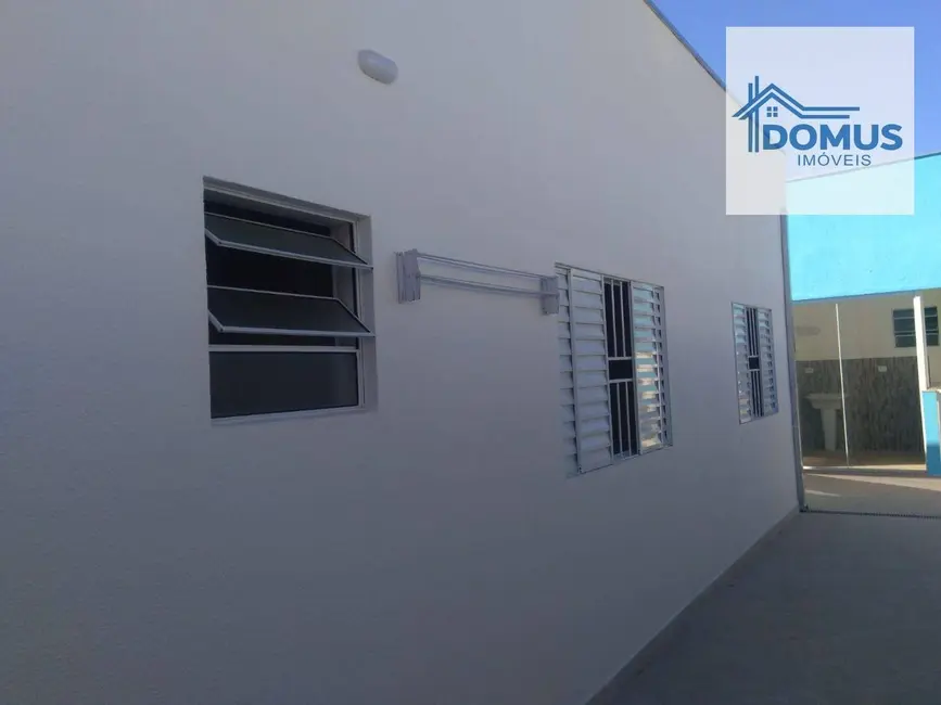 Foto 3 de Casa com 2 quartos para alugar, 150m2 em Sao Jose Dos Campos - SP