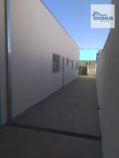 Foto 4 de Casa com 2 quartos para alugar, 150m2 em Sao Jose Dos Campos - SP