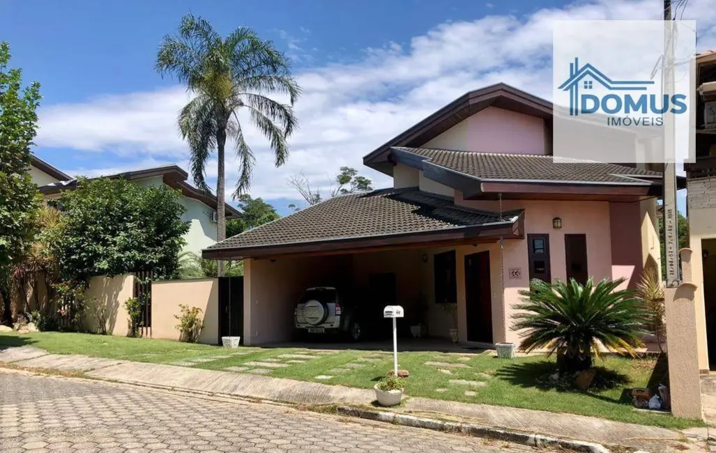 Foto 1 de Sobrado com 3 quartos à venda, 550m2 em Jardim Maria Cândida, Cacapava - SP